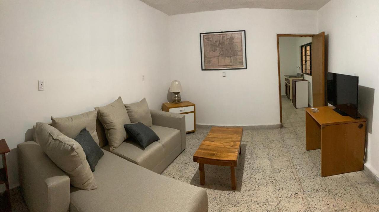 Casa de hóspedes Beds Friends Asis *
